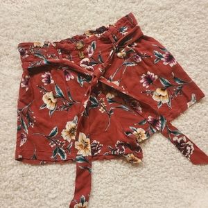 Xhilaration Shorts| high waisted floral size M